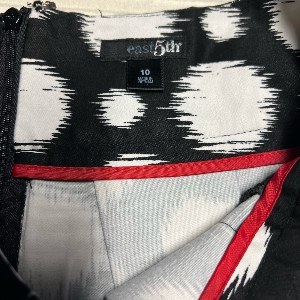 East 5th Skirt Women’s  10 Black White Pleated Pockets - Picture 6 of 15